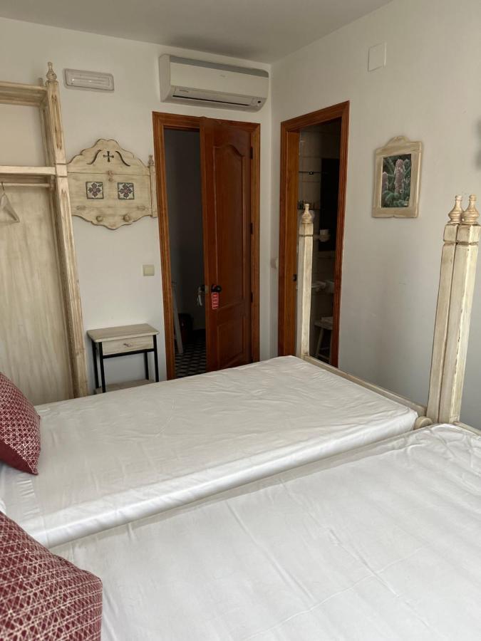 Hostal Moon Толокс Екстер'єр фото