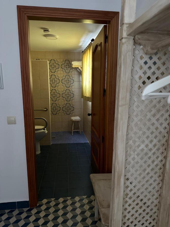Hostal Moon Толокс Екстер'єр фото