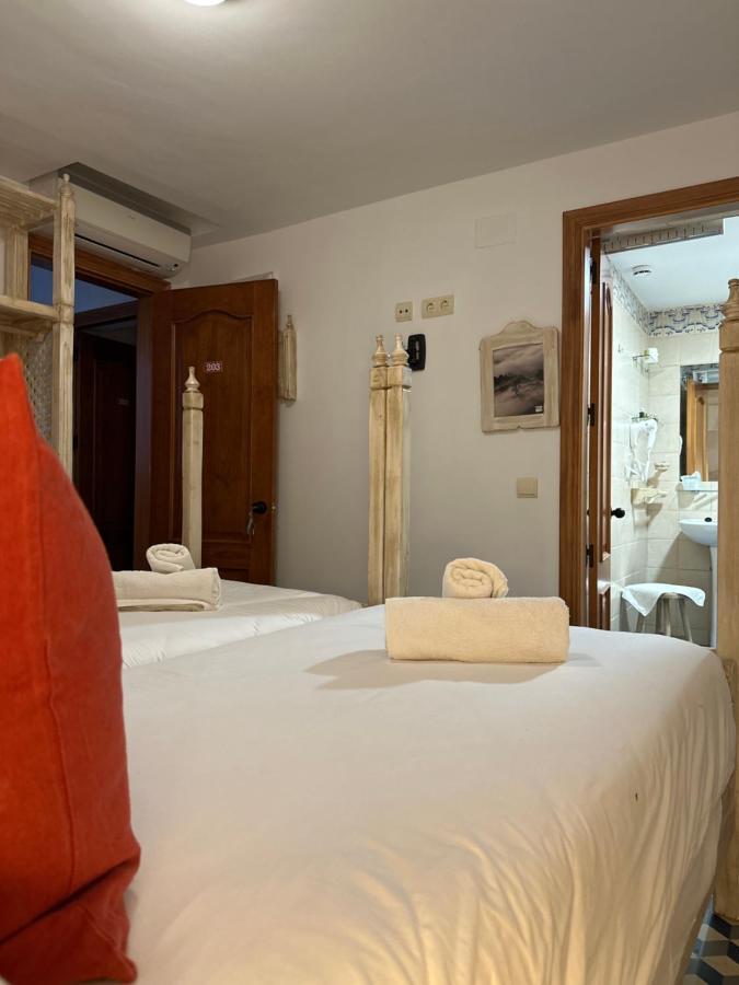 Hostal Moon Толокс Екстер'єр фото